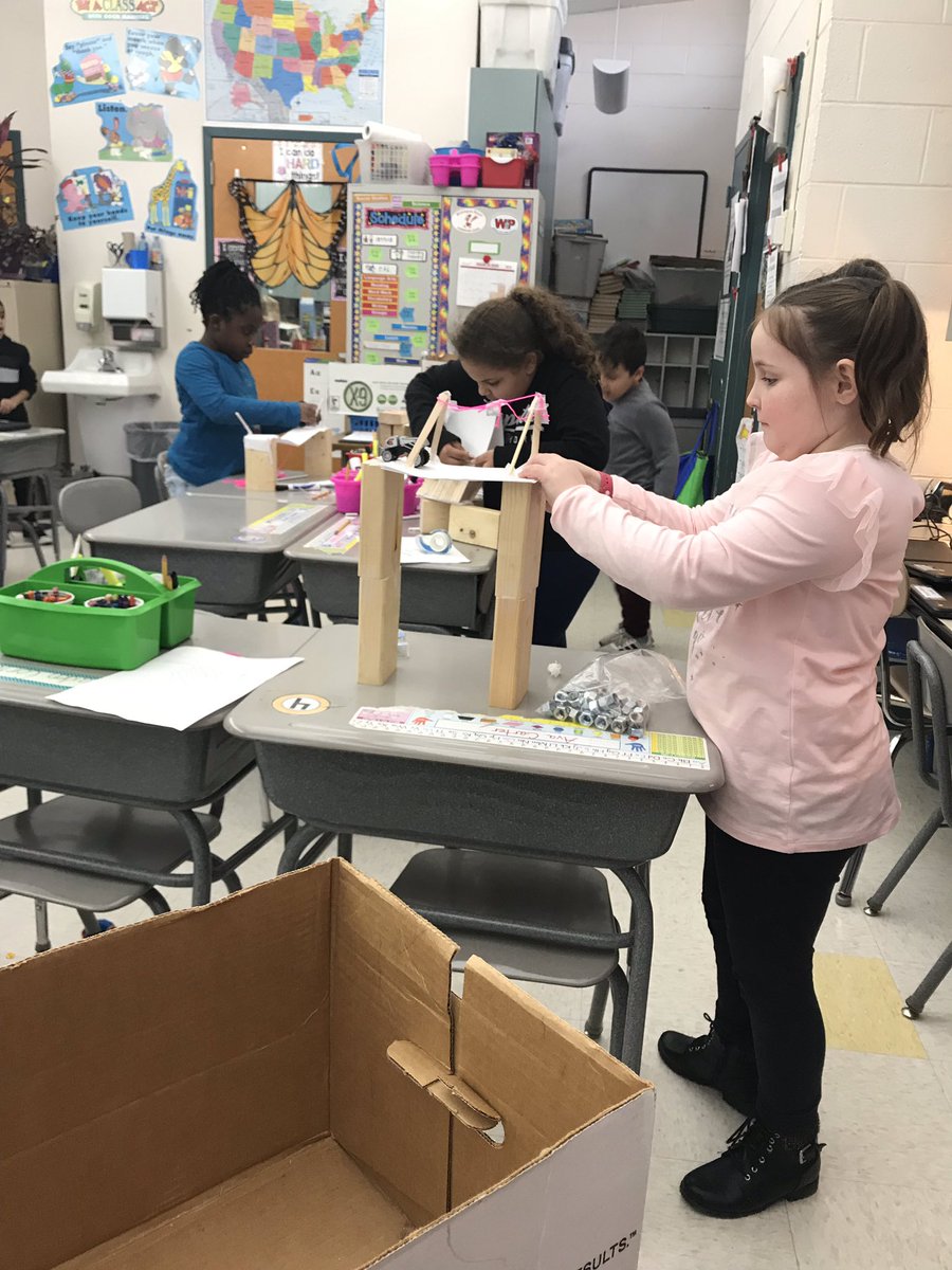 katezim18's tweet photo. #engineers #bridgebuilding #somuchfun @WManorCSD @ColonialSDstrct https://t.co/yEejvjALQb
