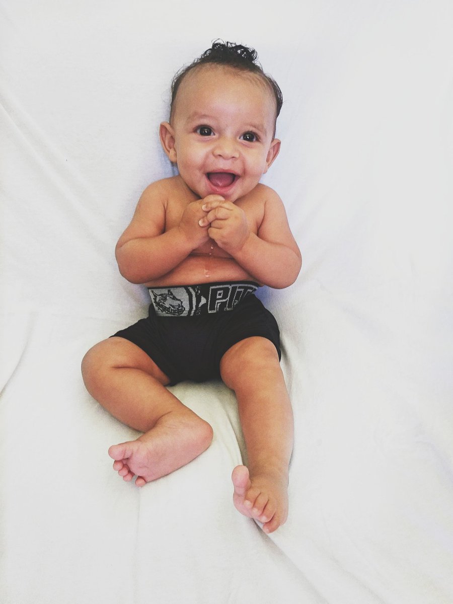 brendsdantas's tweet photo. Vou Te Amar, te proteger, te dá Carinho e toda Atenção que você Merece Meu Amor, Mamãe Te Ama Tanto.  ❤📸 #MeuModelo #DeCuecaPorqueElePode #MeuMundoAzul https://t.co/mTr2RRasU1