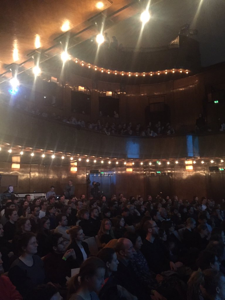 hiig_berlin's tweet photo. HIIG researcher and curator of the lecture series #digitalsociety @ckatzenbach is opening the evening! The theatre is packed and  everyone is excited to see sociologist Eva Illouz talking about #tinder, #love and #capitalism  @bpb_de @HAU123 https://t.co/i8hgI3UCe3