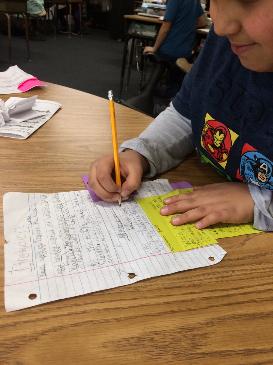 pepper_it_up's tweet photo. Building Better Writers!  Writing conferences make such a difference!  I love how you can meet individual needs! ❤️  ✏️ https://t.co/Lhsnn3grp0