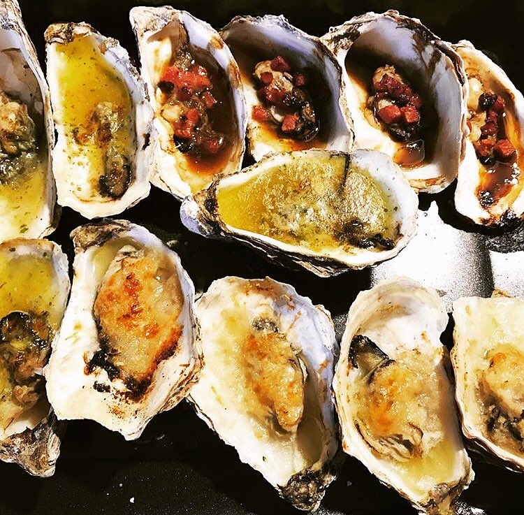 Gratinierte Austern selber machen? Kein Problem für unsere 8. #bonnisst Blogger #PersönlichkeitderWoche Andrea Kuchenbuch mit ihrem Blog <a href="/kocheule/">Kocheule</a>.

Andrea kommt weder aus dem Gastro- noch aus dem Fotogewerbe - ihren Blog führt sie einfach aus „Spaß an der Freud“. #bonnisst