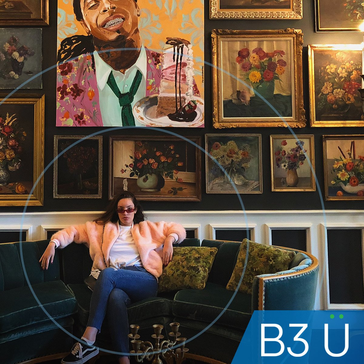 CCOMGroupInc's tweet photo. Dope faux-fur coats, high-quality sass and social insight as sharp as her nail game, these are just some of the things we love about Jessi, Social Media Manager for #CCOMGroup. Jessi lives for travel and exploring the world through meaningful experiences. We're lucky to have her! https://t.co/8hsx6buEzq