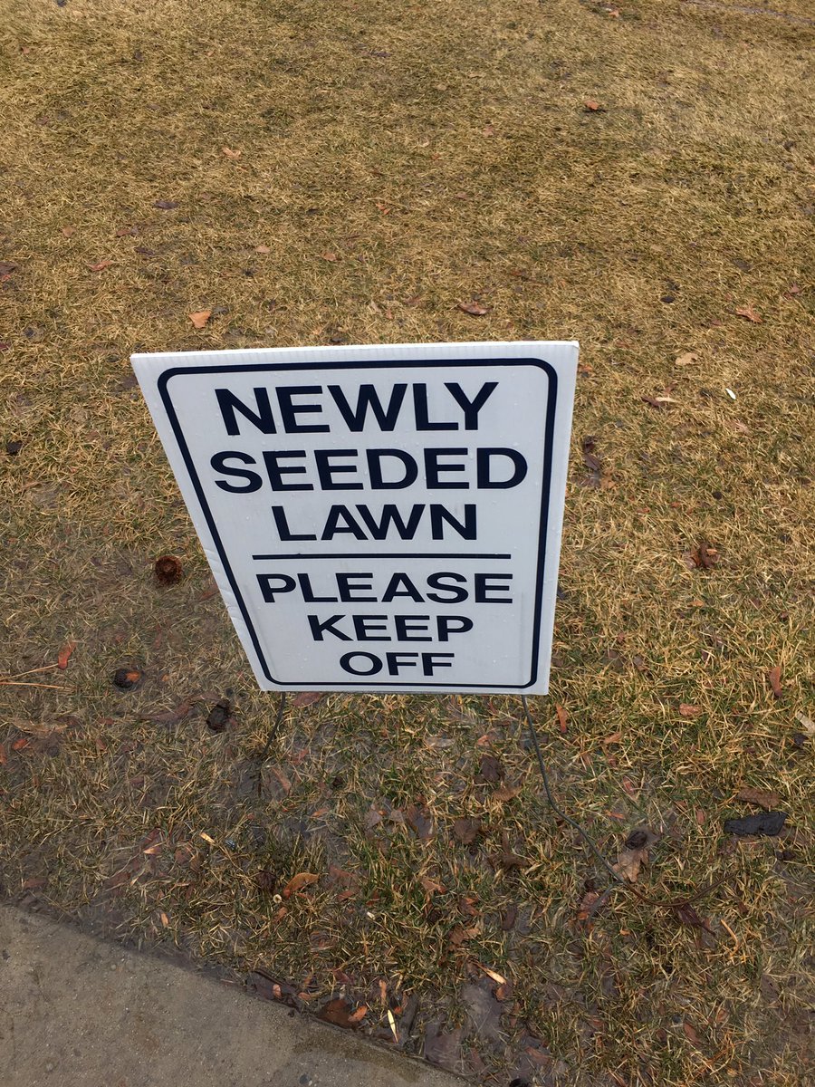 robthejamias's tweet image. A literal sign of spring? #comms321