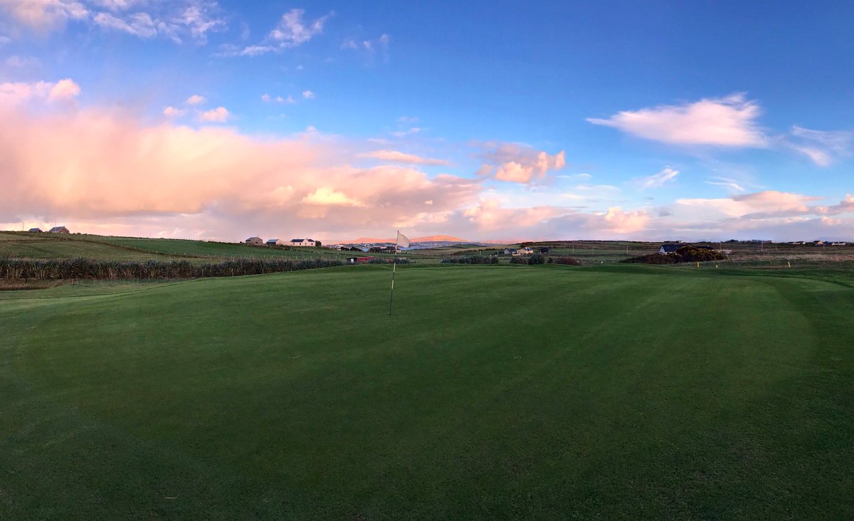 Windy evening on the Links. ☀️👌🏻 #CarneGolfLinks #golf #golfers #links #linksgolf #golfing #carne #mayo #west #ireland #scenic #sunset #dunes #picoftheday #irelandgolf #golfinireland #bucketlist #makeithappen #seaside #wildatlanticway #tourism