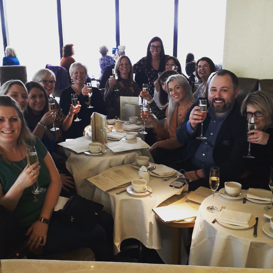 Sarah Suter tweet media