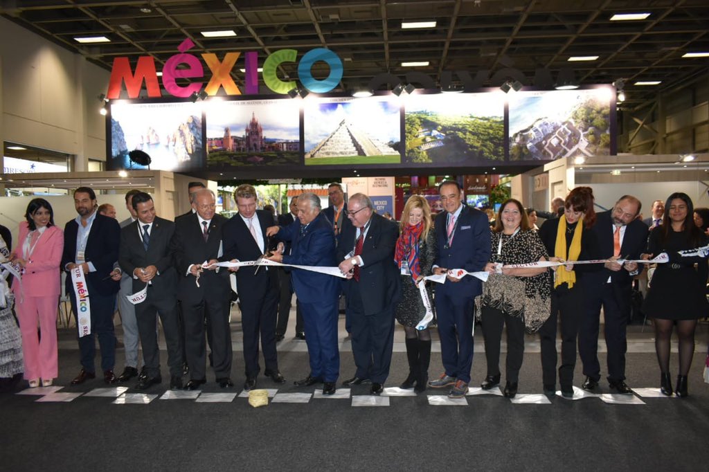 asetur_mx's tweet photo. México está presente en @ITB_Berlin

Grandes personalidades y representantes de la Industria Turística de Alemania y México inauguraron el Pabellón Mexicano

🇲🇽🇩🇪#ITBBerlin es un punto de encuentro para promover e impulsar los atractivos turísticos de México en el mercado europeo https://t.co/c5GkibZBuK