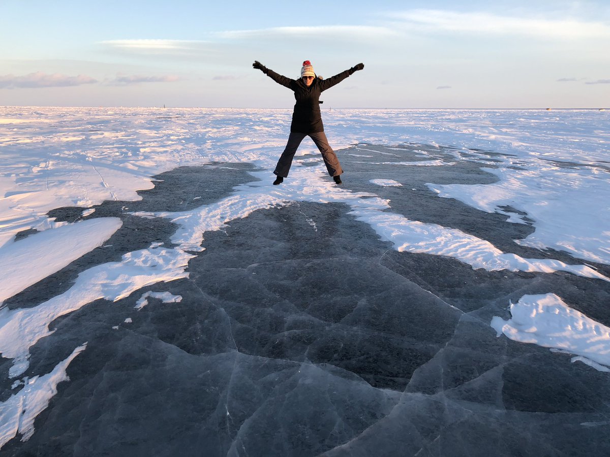 HomaKrp's tweet photo. Nothing better than walk on one of your favourite lake #GreatBearLake #NWT #STEM #WomenInScience #65N https://t.co/WmzdXb6N65