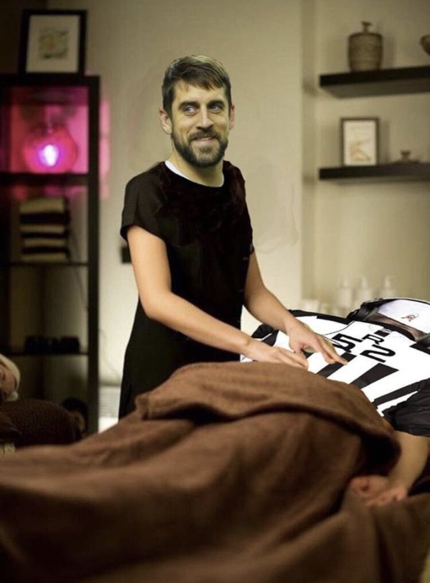 ghettoJJmac's tweet photo. BREAKING: New leaked photo from Orchids of Asia Day Spa. 
#RubandTug https://t.co/lETpXx1OK4