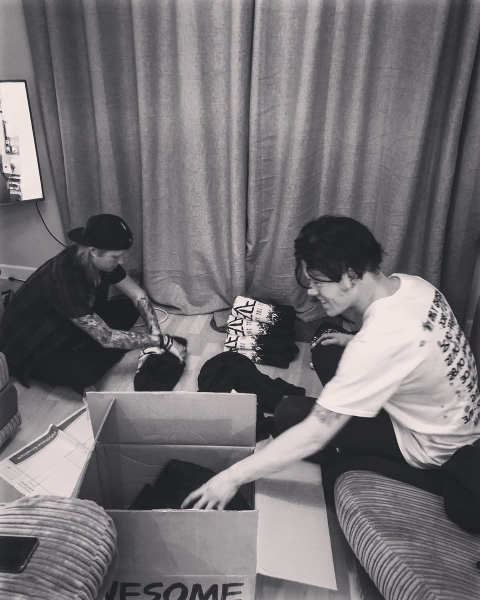 FailTheEnemy's tweet photo. FTE hoodies have been all been shipped out and will arrive with everyone very soon! Again, thank you to everyone who has ordered and enjoy your new merch 😝🤘🏻 #failtheenemy #hoodies #thankyou #awesomemerch #merchandise https://t.co/ZkGQdsmxSk