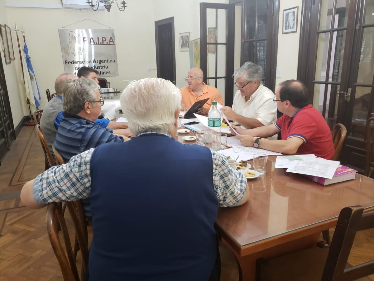 Faipa_Arg's tweet photo. De modo que solicitamos por medio de una carta dirigida al Ministro y al Subsecretario, la intervención para arbitrar la inclusión de nuestro sector en éstos regímenes referidos, como un principio de solución a nuestra grave problemática. https://t.co/zAeUwTup2S