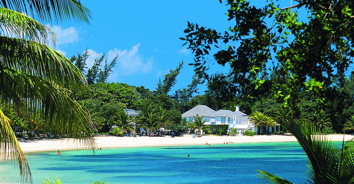 HalfMoonJamaica's tweet photo. Today is our 65th anniversary! Celebrate with us by sharing your favourite Half Moon memories and moments by using #HalfMoon65. https://t.co/GLIaTx1eEA