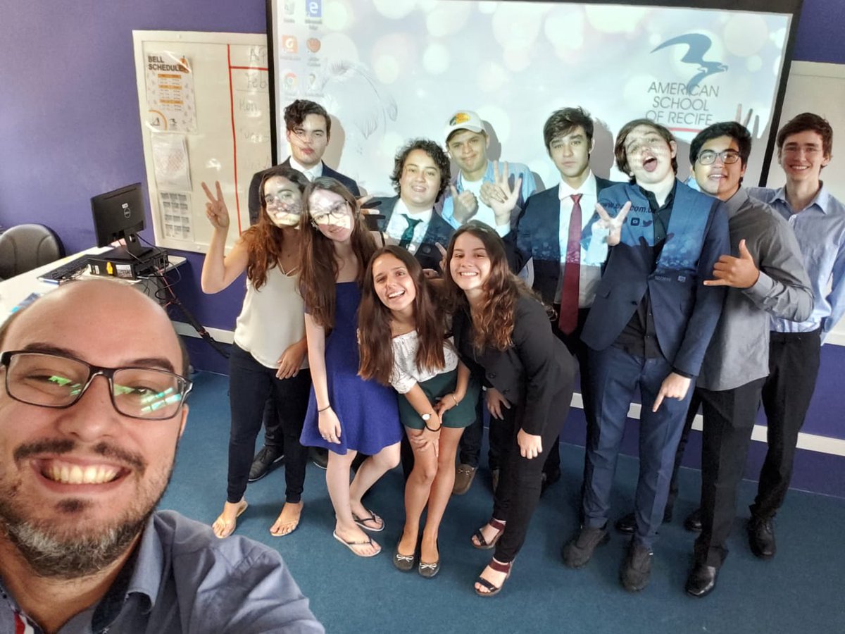 EAR_Eagles's tweet photo. AP Seminar students having their team presentation and oral defense about their argument paper.
#CriticalThinkers #APcapstone #EAR4ever #EARpride https://t.co/ogRlAWcFAi