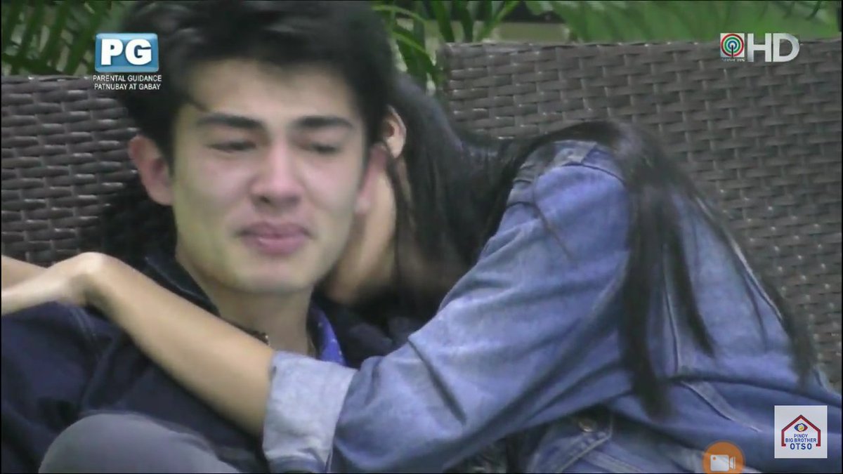 LOUDRE_SPIKERS's tweet photo. THE HARDEST DECISION EVER!! Gosh!! I'm crying!!!!

#PBBSecondB8ttle https://t.co/KTqWi07e8d