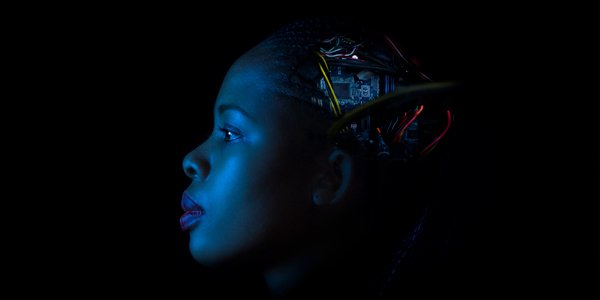 Wits_News's tweet photo. Biomedical engineers @WitsUniversity have connected 2 computers via a human brain and transmitted the words ‘hello’ & ‘apple’, passively. #BrainConnect incorporates the brain as part of a computer network and is believed to be world-first research. https://t.co/NS3g61sCEv https://t.co/AqdYha9okI
