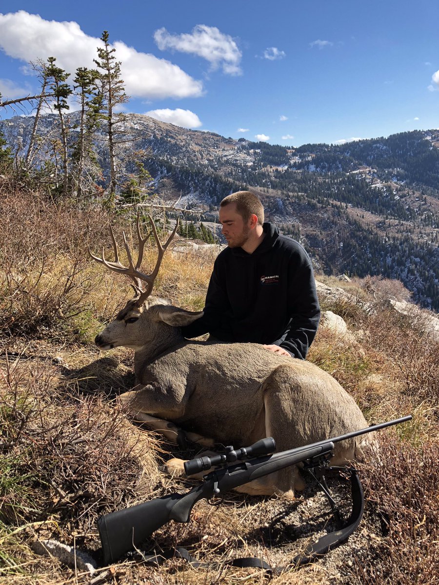 Firstshotoutdo1's tweet image. My First mule deer Buck!! Started at 5600 ft and killed him the same morning at 9600 ft by 10:30! One of the most memorable hunting experiences I’ve had yet! Also some amazing country