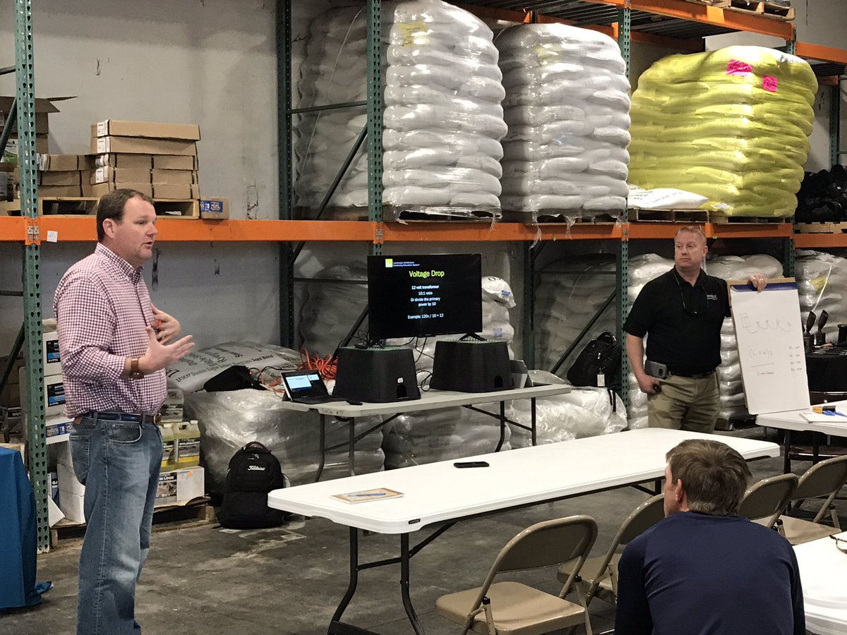 sajohnston1's tweet photo. Very cool to have two vendor partners work together to train our Customers on lighting design. Thanks Patrick Freeman FX Luminaire and Jason Shanabarger Unique Lighting Systems®. We love helping our Partners to be more successful at SiteOne Landscape Supply, LLC. https://t.co/z0Az1WaMTR