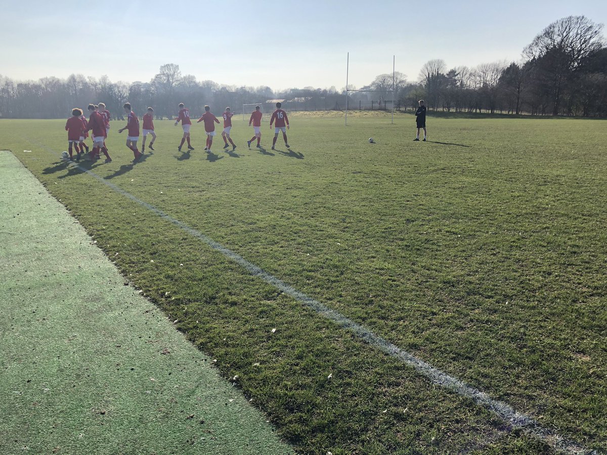 SandbachFoot's tweet photo. Great day for it as the U14’s Warm up for their Cheshire Cup semi away at Wilmslow ☀️⚽️ #ChasingSilverware https://t.co/W9pW27YhMS