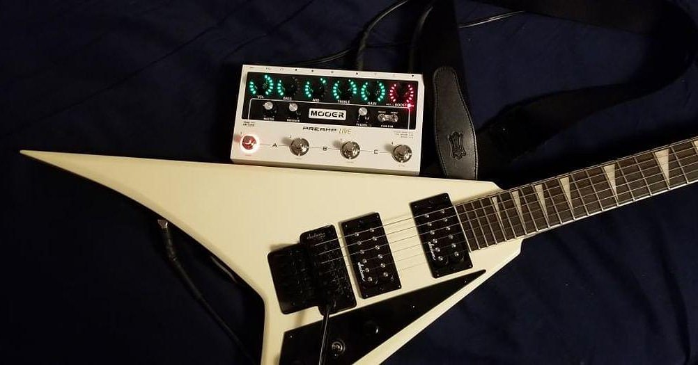 MooerAudio's tweet photo. Cool pic from one of our killer Instagram followers. Great guitar! Great pedal! #preamplive #jacksonv #levysleather #mooeraudio https://t.co/5XOQuwNFOg
