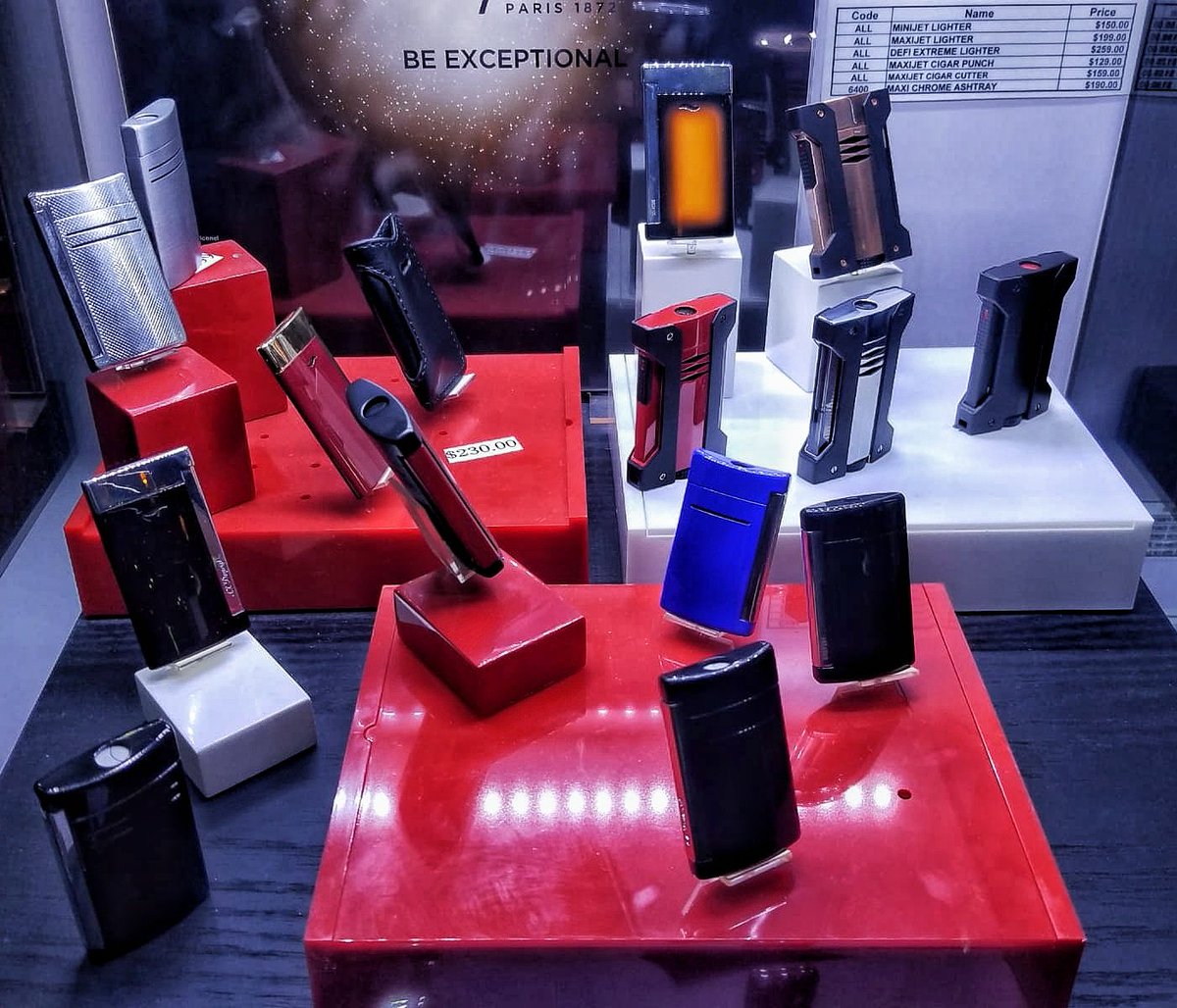 *Tonight Space To Pace Cuban Latin Band
Salsa Dancing - Cigars - Drinks #LaCasaVegas
.
.
.
 #vegasevents #summerlinlv #vipsection #nowsmoking #lasvegaslocals #vegasbar #bestofvegas #cigarfamily #cigarenvy#vegasfun #whiskygram #scotchwhisky  #boutiquecigars #livewell  #whiskylove