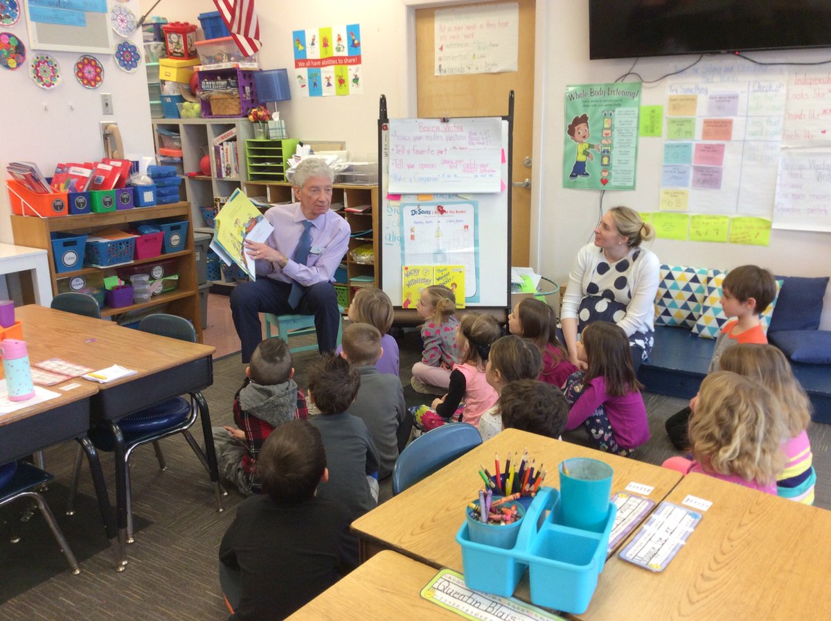VESYork's tweet photo. York Hospital's CEO Jud Knox stopped in and read aloud to Mrs. Johnson and Mrs. Greer's class today for the #ReadtoME Challenge! #ReadAcrossAmerica2019 @YorkHospital  #DrSeuss https://t.co/mfNjXCNBH3