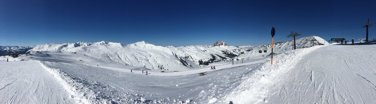 SkiTaf's tweet photo. Great third day!! Everyone safely down off the mountain! Again making huge progress. On our way to Zell em See now for a bit of shopping, pizza night and then the snow show! #wildkogel @HalsburySki https://t.co/qzomALrNle