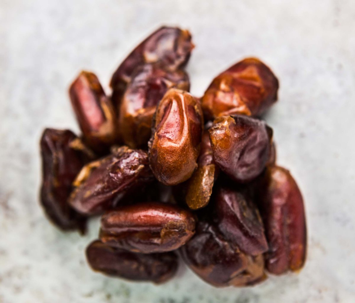 Wow, who knew: Why you should add dates to your diet for better skin, hair and health ow.ly/TV1030nMIjK #healthyskin