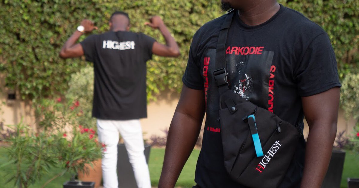 sins19kojohoho's tweet photo. Your truly rocking Homicide #HighestMerch 🦅 https://t.co/VGeJYY5RLB