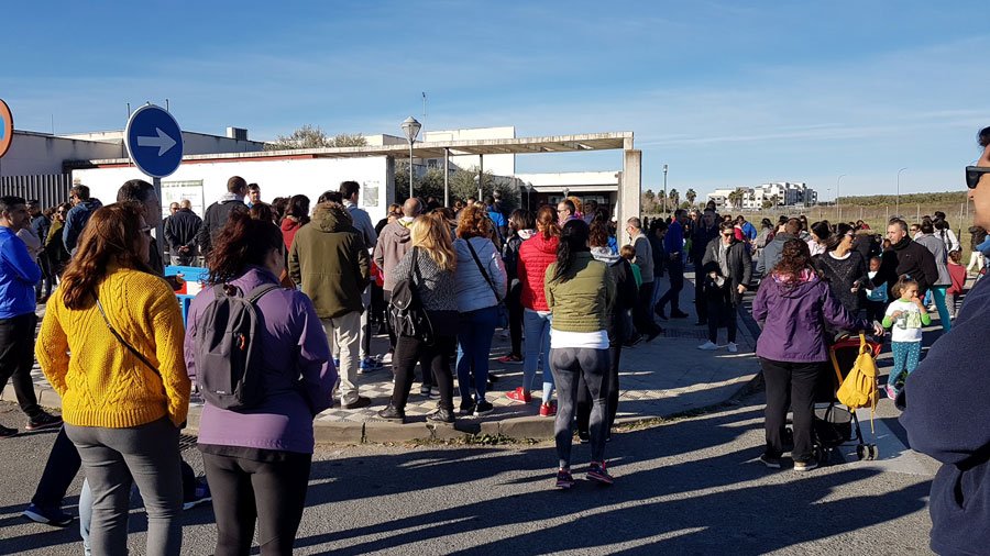 espartinas's tweet photo. Esta carrera ha servido para recaudar fondos para @Autismo_Sevilla y @Vivo_Sano. Esta carrera ha contado con la colaboración del Ayuntamiento de Espartinas y de la @FundAltavista. https://t.co/rcrYi82N3g