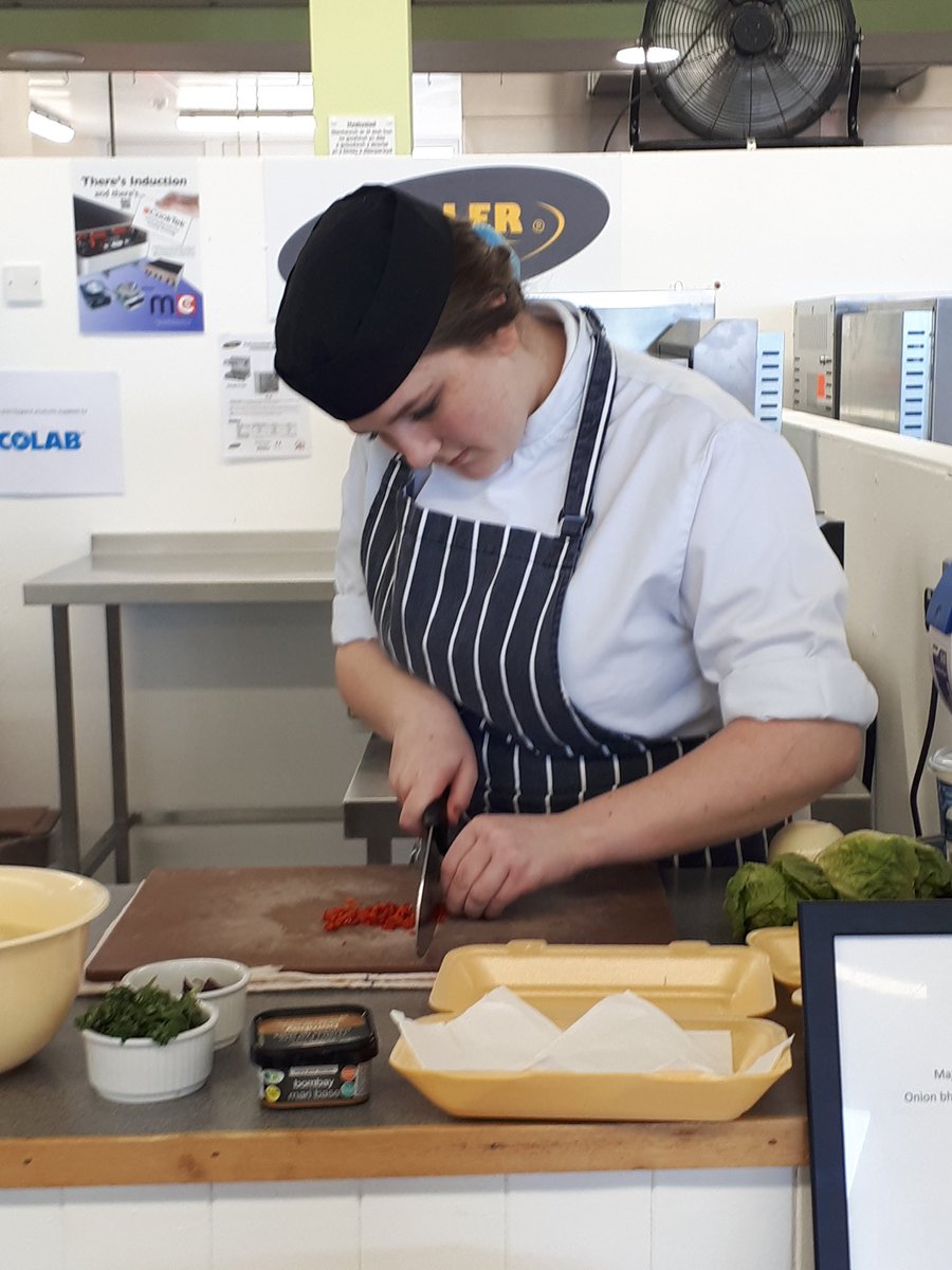 MajorInt's tweet photo. We're straight into #StreetFood heat 2! 

@MajorInt @WELSHCHEFS @CTCwbl @WACSworldchefs 

#WICC2019 #StreetFood #HeatTwo https://t.co/kqSyggVy5q
