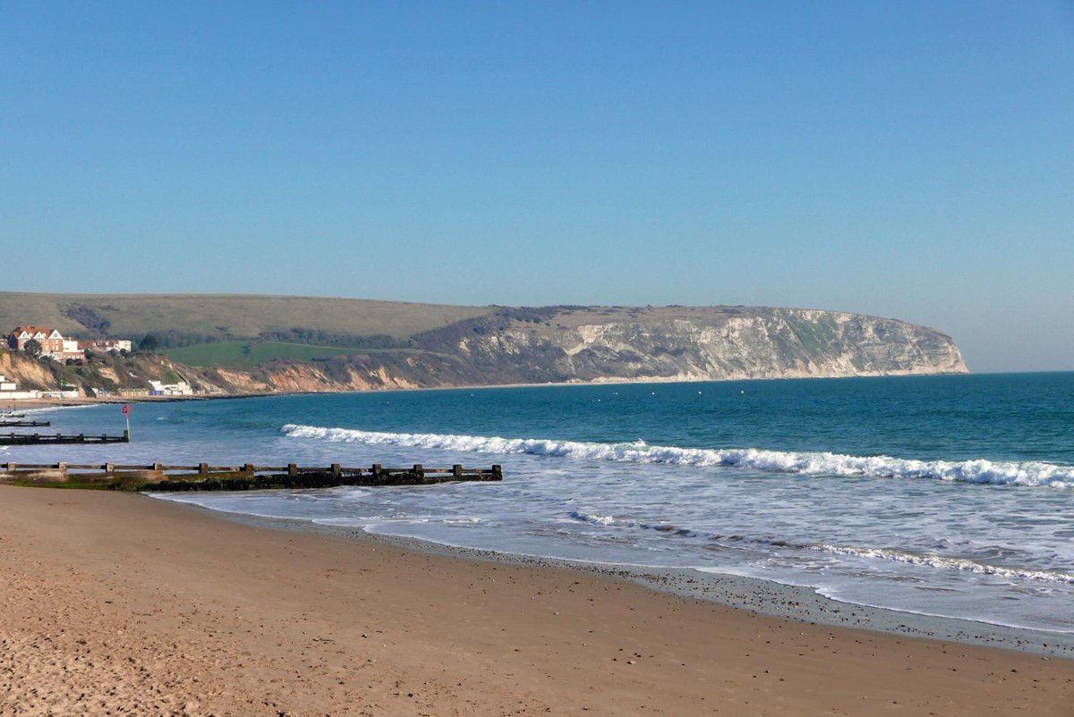 SwanageCentre's tweet photo. Swanage is the perfect safe, seaside location for #schooltrips, #geography #naturalhistory #residentials and #activitysports
ππππ»ββοΈ
To talk to us about availability and your requirements, call our friendly team: 01929 475 081 or email: info@theswanagecentre.co.uk https://t.co/4BQuacJqpG