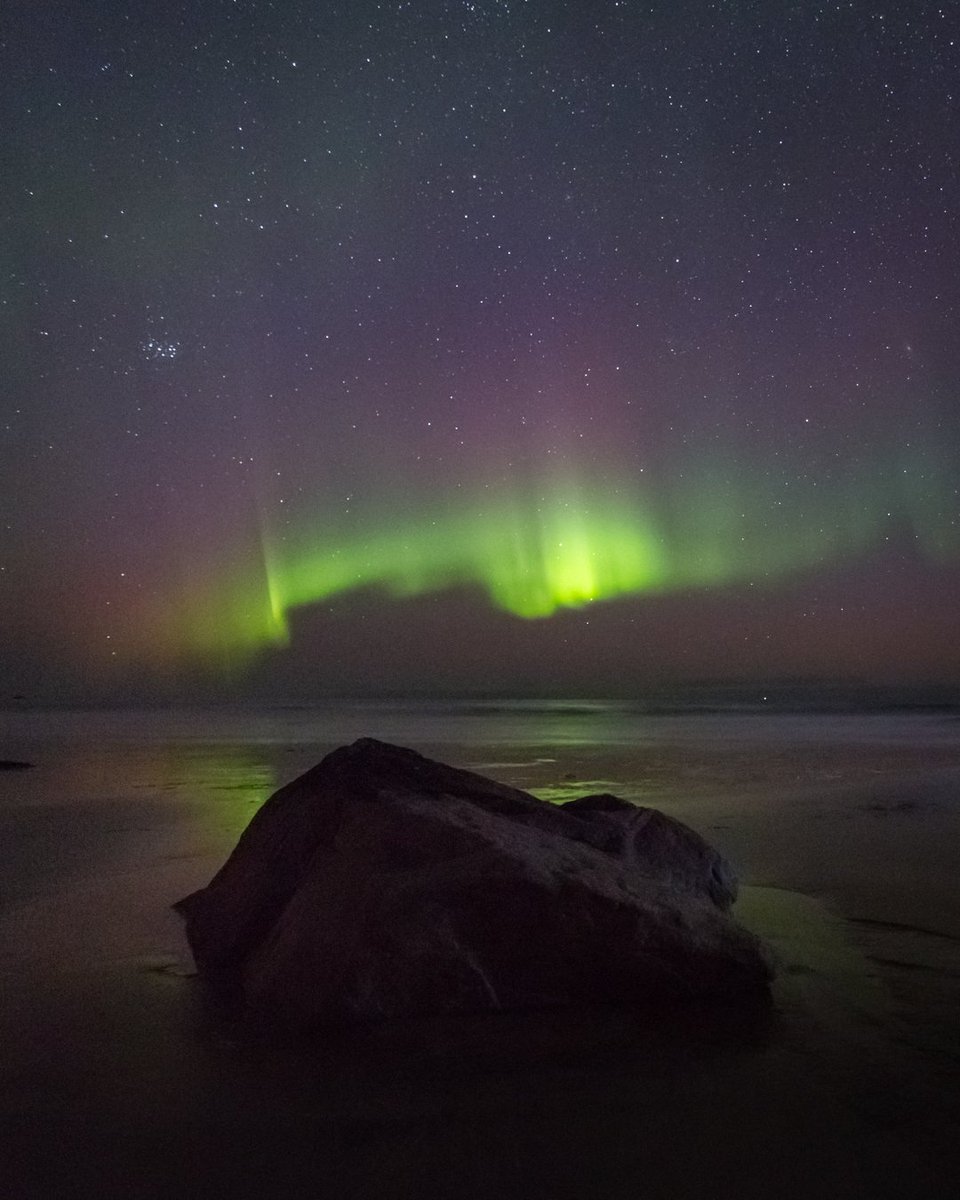 Colourful curtains at Skagsanden #northernlights #auroraborealis #twanight #astrophotography #stormhour #youresa