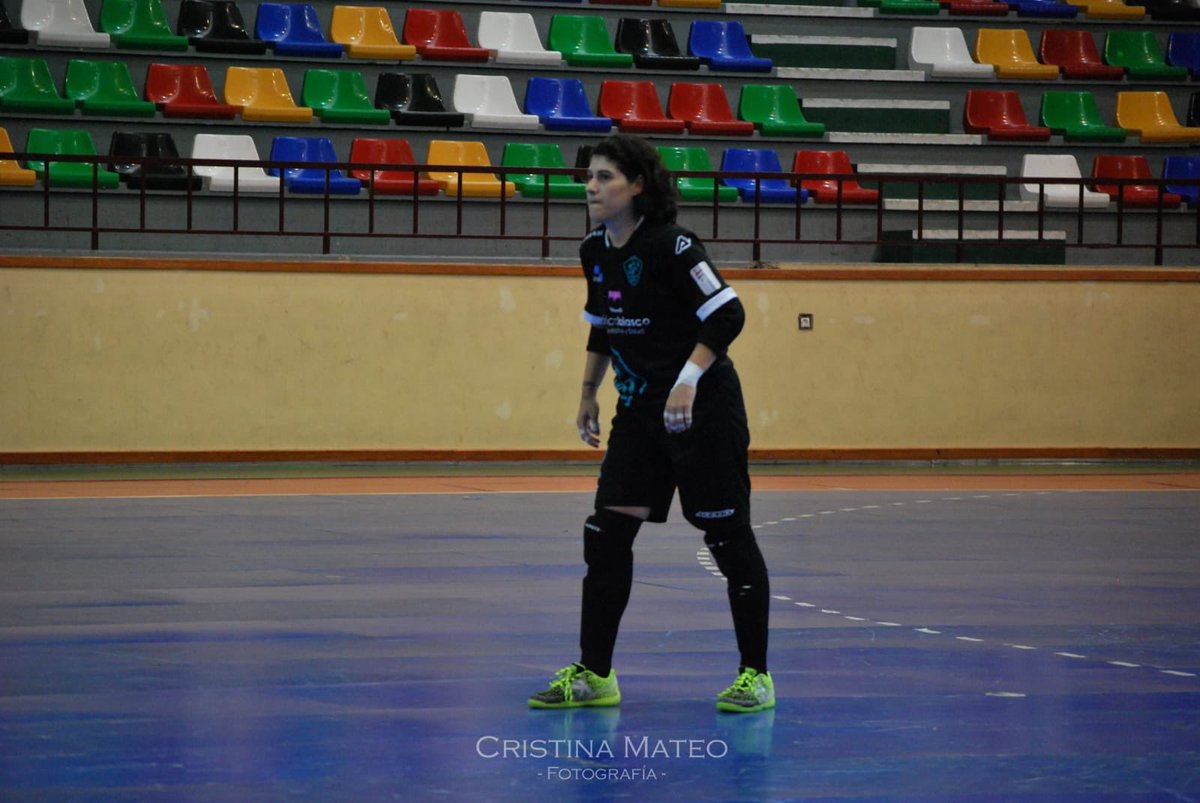 Joventutdelx's tweet photo. 🎙ENTREVISTA 

➡️África García: "Quiero intentar mejorar errores para llegar a jugar los playoffs por el ascenso" ¡Sigue el #ObjetivoElite!

👉🏻Aquí, sus palabras https://t.co/LIej6kqauI https://t.co/Lbfvj4RrOi