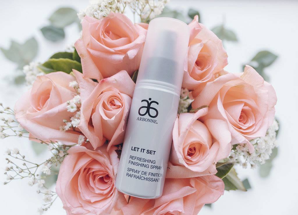 UK_Arbonne's tweet image. It's not just any mist. The Let It Set Refreshing Finishing Spray contains rose and geranium essence waters that provide an instant boost of hydration. 
#Arbonneuk #LetItSet #Spray #Refreshing #Hydrate #Set #Protect #Refresh #PollutionShield #Botanicals #Skincare