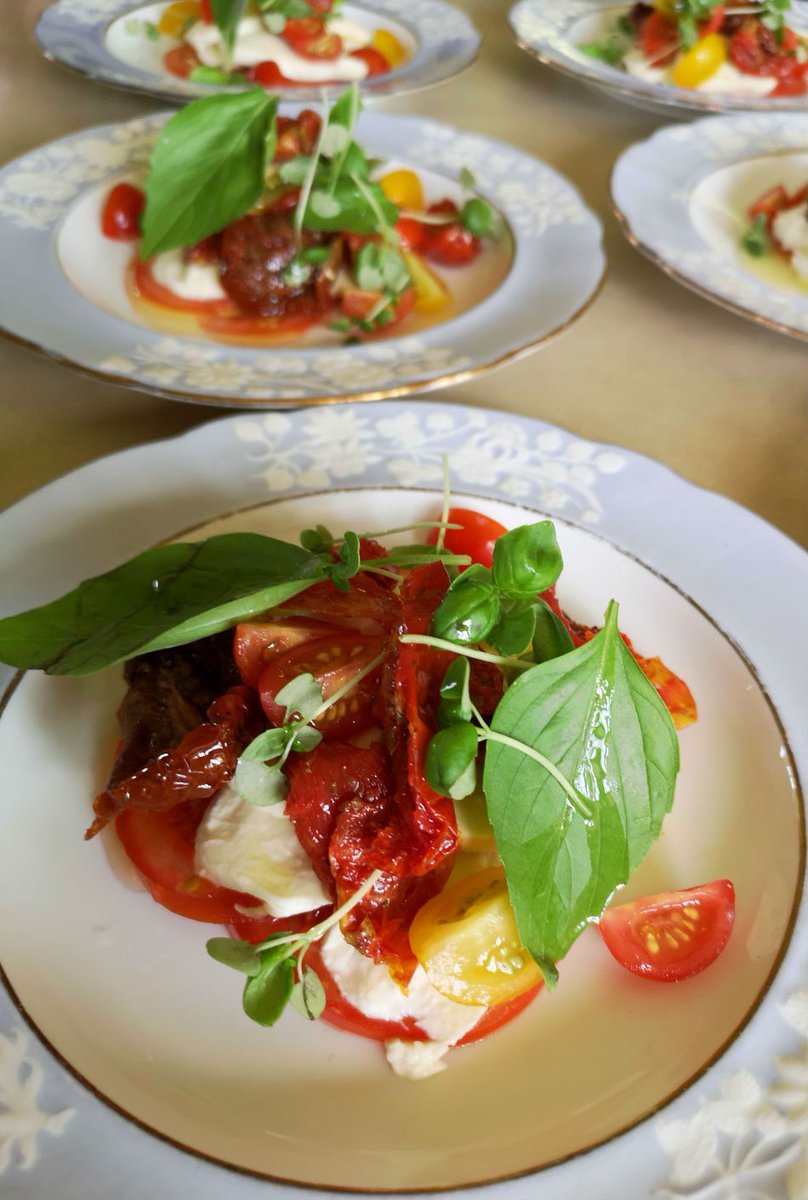 Just the photo of this Souper Food Catering starter is making us hungry!