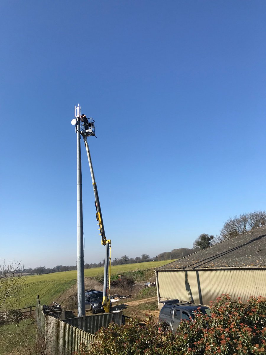 FridayStFarm's tweet image. Were busy installing super fast broadband into our holiday cottages ⁦@OreValleyHols⁩ with ⁦@Rade_systems⁩