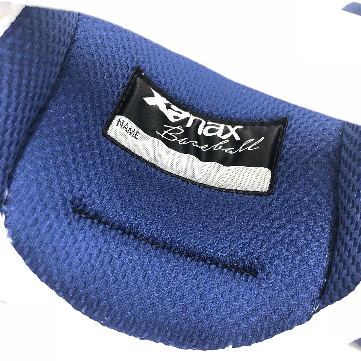 xanax_baseball's tweet photo. 2019年新商品のエルボーガード‼️
ホワイト、ブラック、ネイビーの3色展開⚾️
全て高校野球対応です✨
裏側はブルーのメッシュになっており、デザイン性を演出✨
#2019NEWMODEL
オンラインストア
→ https://t.co/5sFrusWm5h https://t.co/aakfd1jH6c