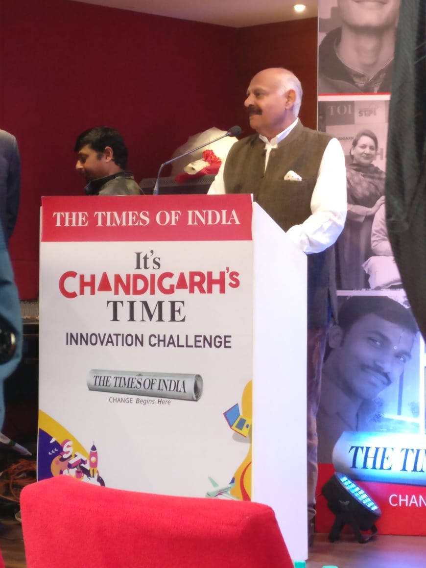 Predireanalyze's tweet photo. Thanks @VineetKhurana for Inviting us #TOI Challenge #Award Ceremony held on 26th Feb 2019 at @STPIMohali. Young #entrepreneurs &amp; #startups #encouragement  #recognition. Thanks to Honorable chief Guest @vpsbadnore @VijayIndrSingla @mahajan_vini @bhash @Omkar_Raii 
 #AnalyzeData https://t.co/Dwww2QcHyf
