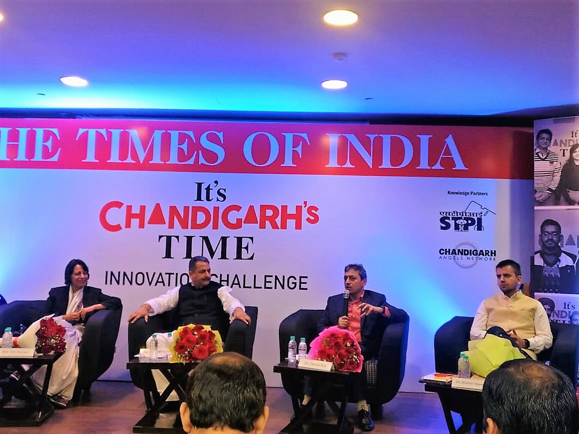 Predireanalyze's tweet photo. Thanks @VineetKhurana for Inviting us #TOI Challenge #Award Ceremony held on 26th Feb 2019 at @STPIMohali. Young #entrepreneurs &amp; #startups #encouragement  #recognition. Thanks to Honorable chief Guest @vpsbadnore @VijayIndrSingla @mahajan_vini @bhash @Omkar_Raii 
 #AnalyzeData https://t.co/Dwww2QcHyf