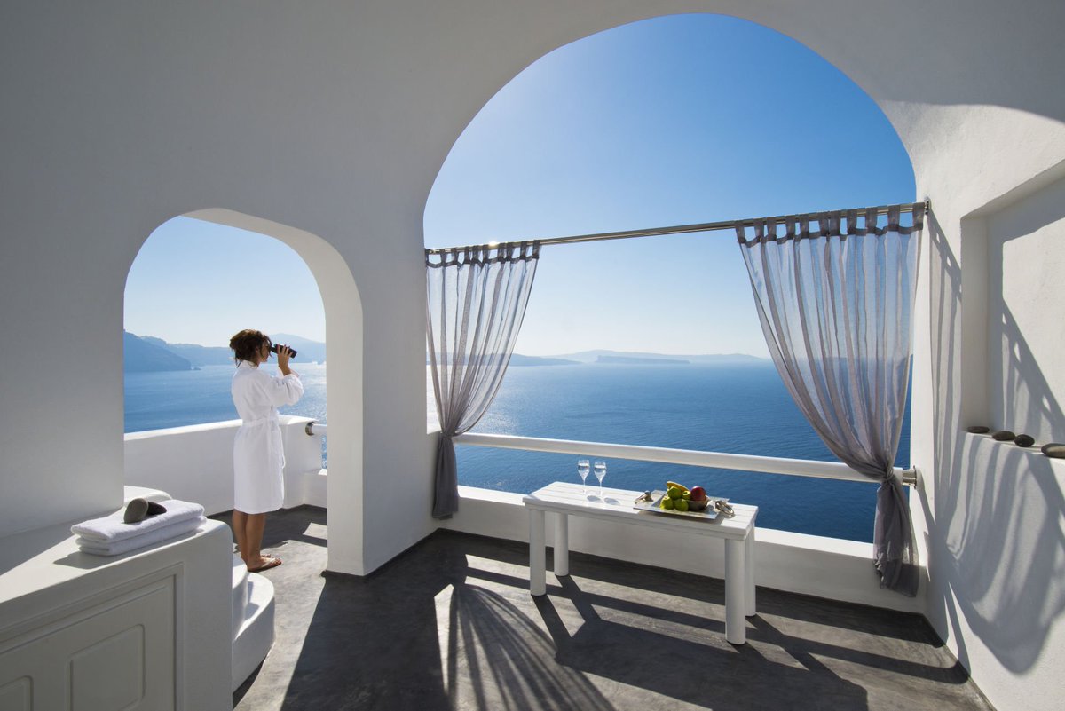 Art_Maisons's tweet photo. On the lookout for summer...
https://t.co/il1QfVcGZu

#ArtMaisons #AspakiSuites #Santorini https://t.co/oBR5a6XJum