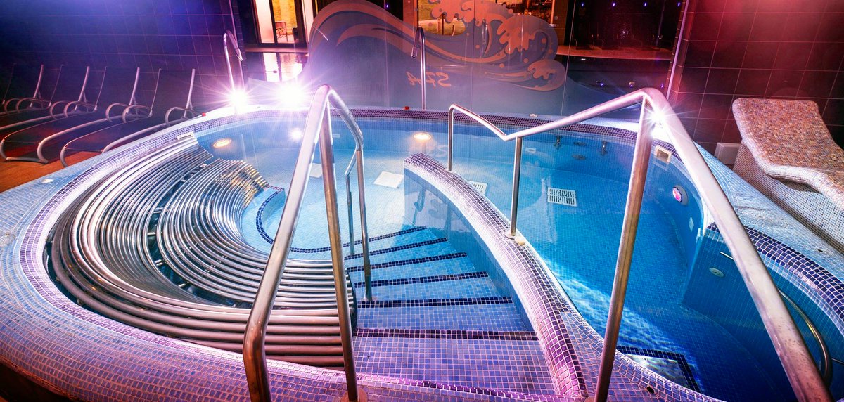 Parklands Hotel & CC (@parklandscc) on Twitter photo Our spa facilities include a heated 20m pool, a hydrotherapy pool, 2 saunas, an aroma steam room & heated stone beds & all of our memberships come with access to these facilities. To enquire about memberships email reception@parklandscountryclub.co.uk Our spa facilities include a heated 20m pool, a hydrotherapy pool, 2 saunas, an aroma steam room & heated stone beds & all of our memberships come with access to these facilities. To enquire about memberships email reception@parklandscountryclub.co.uk