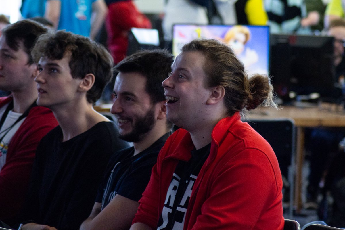 TribeCalledHest's tweet photo. The actual Super Smash Bros. @MidgeetSSBM @MrKingFunk @MoepieOP #PXB2 https://t.co/adzvXvZwO0