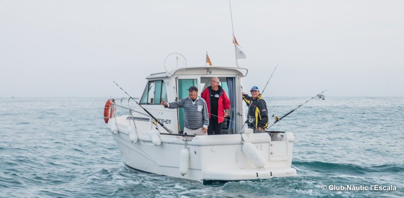 nauticescala's tweet photo. Pescadors, el proper dissabte 2/3 ens tornem a trobar per gaudir de la #pesca del #pagell al mar d'Empúries. Recorda: si no tens embarcació, també pots venir! Apunta't a la nostra embarcació escola! @visitlescala @AssCatPesRes
https://t.co/FI8LqRKYVW? https://t.co/tJ7lFS0P4T