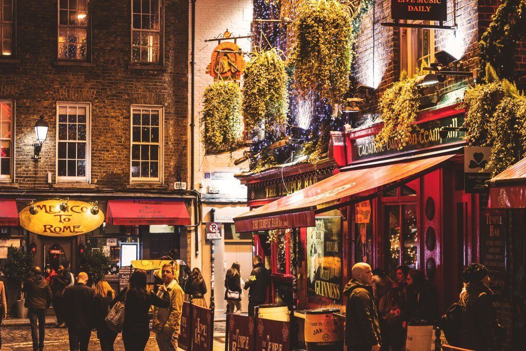 Boozy Tours of Dublin buff.ly/2GaVddr