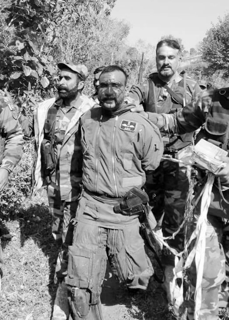 Anupam Kher tweet media