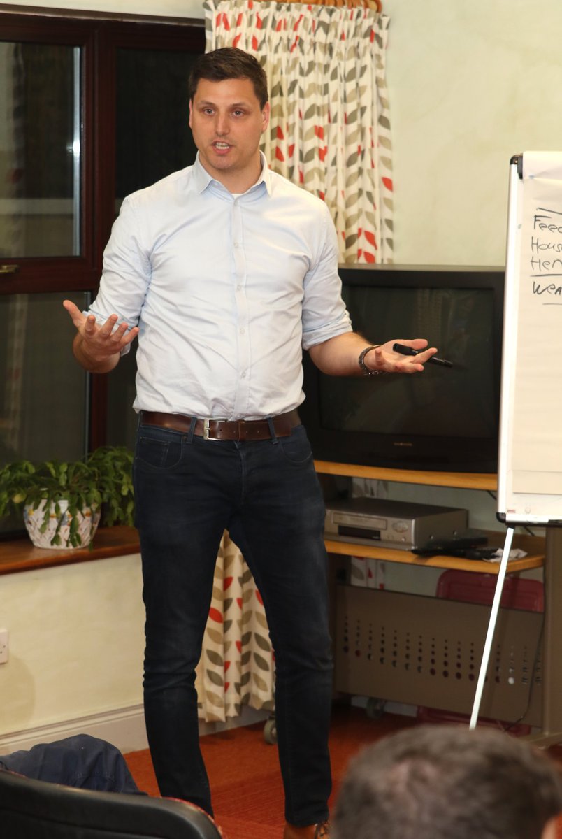 AnnalittenFoods's tweet photo. We had a successful information evening with our @Bordbia egg producers on Monday night. The Topic was Good Hygiene &amp; Water Care. Thanks to Sjoerd of @msschippers for his presentation https://t.co/weJGVzGQ7y