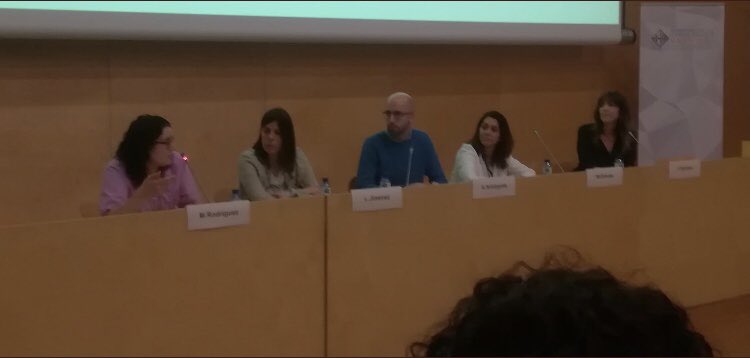 EuiSantPau's tweet photo. Participación activa de ex-estudiantes de enfermeria #orgullEUI #IVJornadesinfermeriaHSP Rigor y excelencia. Bravo Ciristina Soriano, Maite Rodriguez y Christian Hidalgo https://t.co/h5s3TFi2RI
