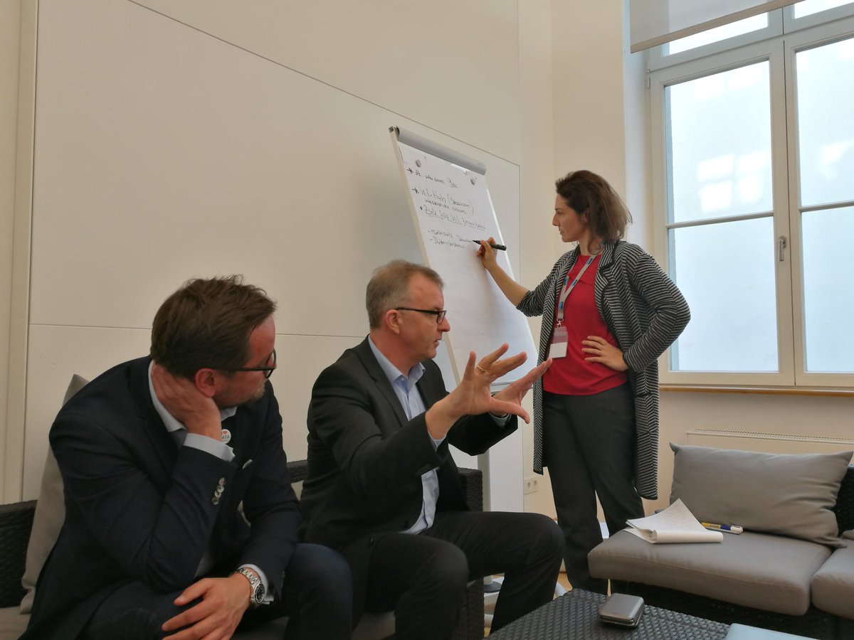 Mit <a href="/JoergBienert/">Joerg Bienert</a>,  <a href="/datasciencelove/">Alexander Thamm</a> und <a href="/dabbou/">Daniel Abbou</a> im Workshop #KI beim <a href="/Wirtschaft_SPD/">Wirtschaftsforum_SPD</a>. Interessanter und spannender Austausch. Danke für die Einladung.