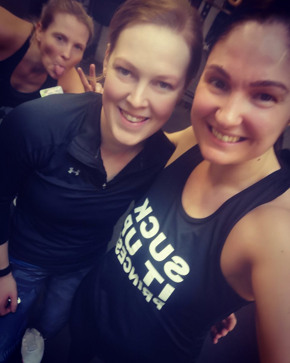 ShelleyCav's tweet photo. Smashed That
Oh Hi Kath π
Partners Wk Bootcamp @ExertGym
100 Thrusters 25kg
80 KB Swings 16kg
60 Box Jumps
400 M ROW Each
20 Wall Balls Each
400 M Run Same Time
60 DB Snatch 15kg
80 Med Ball Throws 20kg
100 Hang Clean and Press #SmashedIt #TeamExert #PartnersWorkout πͺπ»β€οΈπ¦ https://t.co/PL2vPVpgF9