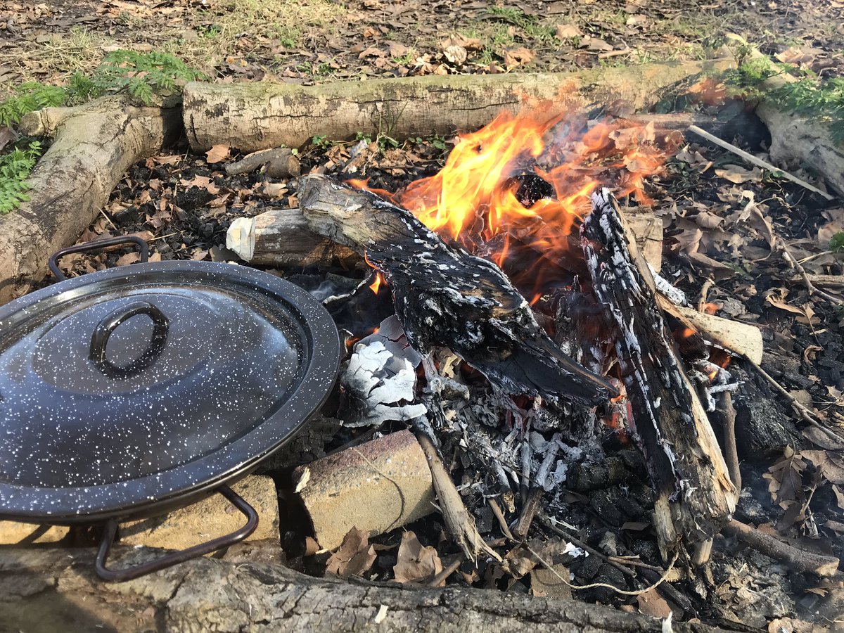 lizjonesLTM's tweet image. Wednesday afternoon #TeachLiveLearn #forestschool #JSVY2 #OutdoorLearning @BSNEco