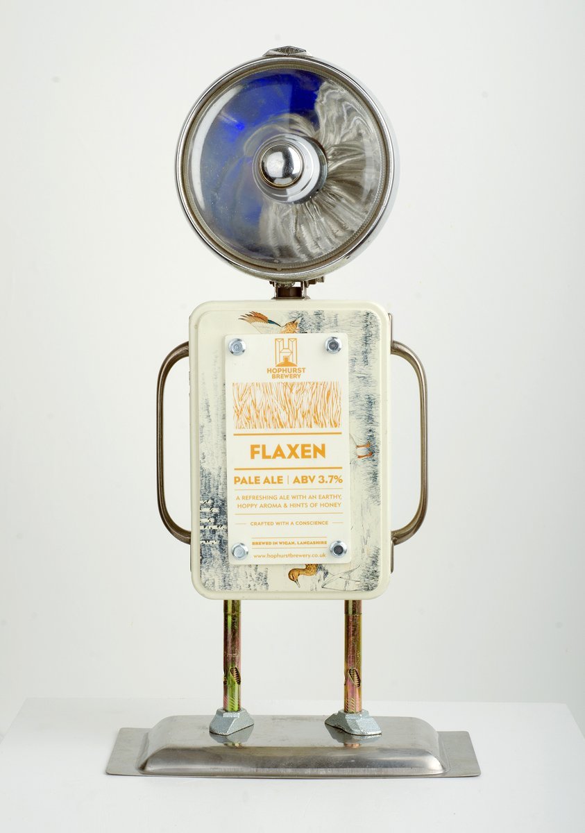 Tin_Folk's tweet photo. Excited to share the latest addition to my #etsy shop: Found object robot lamp named Flaxen. Creation No.42 of the TinFolk family https://t.co/wGED3JhENE #art #upcycled #foundobject #robot #foundobjectrobot #tinfolk #upcycledhour #handmade https://t.co/MJ4Ix5aLYe